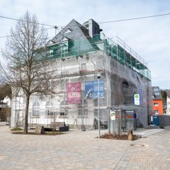 Außenansicht des Altbaus Bügerhaus Heckholzhausen