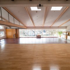 Bürgerhaus Niedertiefenbach Saal von Bühne