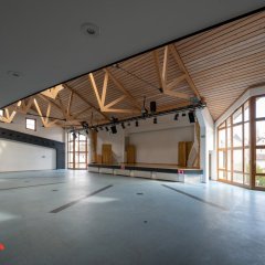 Bürgerhaus Obertiefenbach Blick auf Bühne